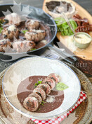 Italian-Style Grilled Steak Involtini with Red Wine Peppercorn Sauce (Top Sirloin)